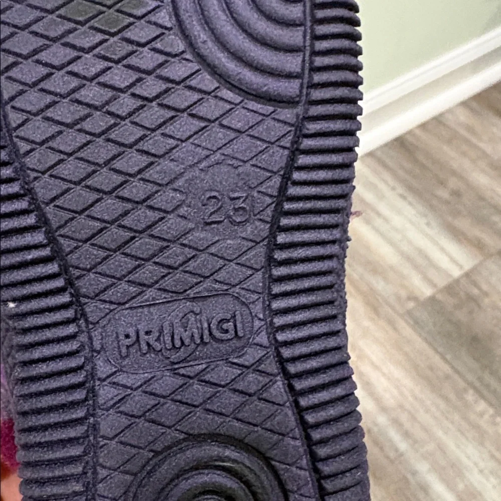 Primigi baby girls purple dotted wool booties size 23